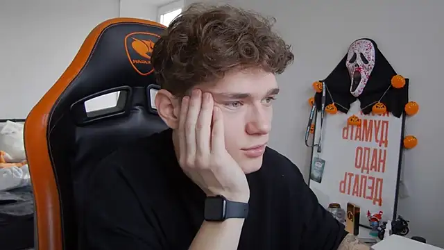 DanyDavis online show from November 4, 2025, 10:08 am