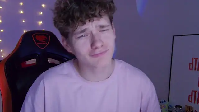 DanyDavis online show from November 10, 2025, 1:05 pm