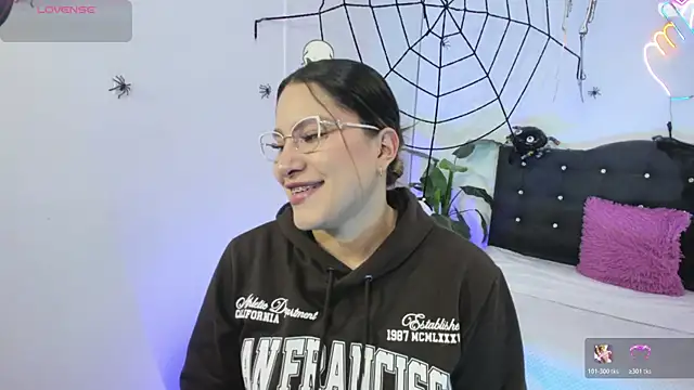 saaya tay online show from October 28, 2025, 3:07 am