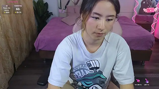 Snapshot of pariis_tay chatting on March 22, 2025, 10:15 pm pariis tay online show from March 22, 2025, 10:15 pm