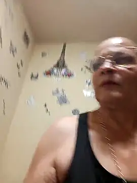 Snapshot of katrina_perez chatting on November 30, 2025, 9:48 pm katrina perez online show from November 30, 2025, 9:48 pm