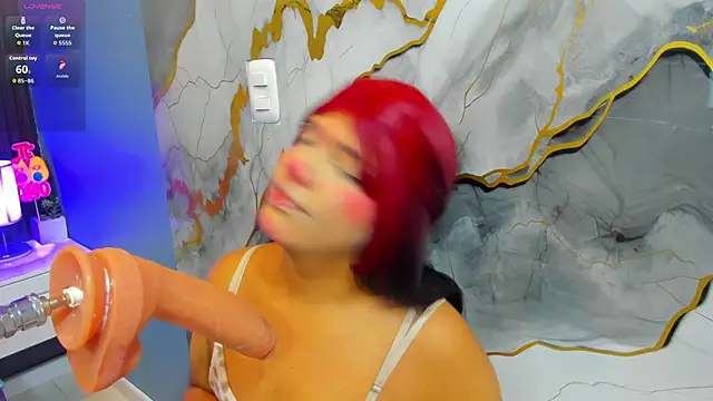 Snapshot of Sasha__moore chatting on November 7, 2025, 8:35 pm Sasha moore online show from November 7, 2025, 8:35 pm