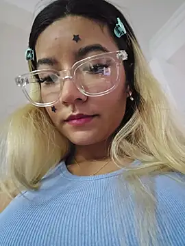 Pretty roxxyy online show from June 25, 2026, 11:26 am