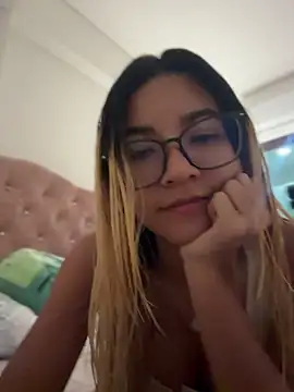 Pretty roxxyy online show from July 11, 2026, 2:01 am