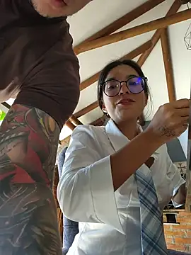 Pretty roxxyy online show from November 1, 2025, 1:38 pm