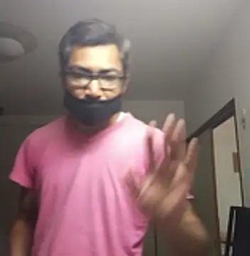 Snapshot of SunkLupus chatting on April 14, 2026, 10:37 pm SunkLupus online show from April 14, 2026, 10:37 pm