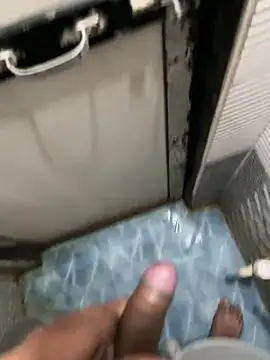 Hunkk28 online show from October 22, 2025, 9:24 pm