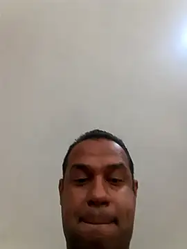 elnegro707070 online show from October 27, 2025, 11:11 am