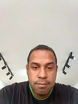 elnegro707070 online show from October 28, 2025, 11:09 am