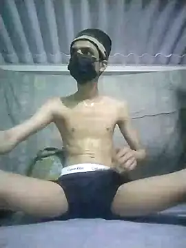 HannanKhan25 online show from October 22, 2025, 12:37 pm