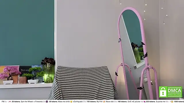 sweetuniporn online show from June 10, 2026, 8:59 am