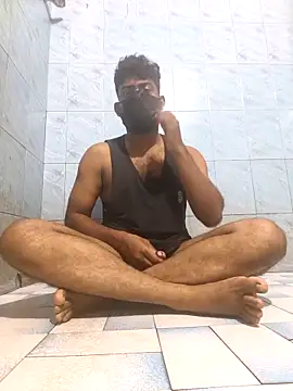 Snapshot of UrbanUtopia chatting on October 25, 2025, 6:08 pm UrbanUtopia online show from October 25, 2025, 6:08 pm