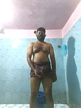 Snapshot of UrbanUtopia chatting on October 6, 2025, 11:33 am UrbanUtopia online show from October 6, 2025, 11:33 am