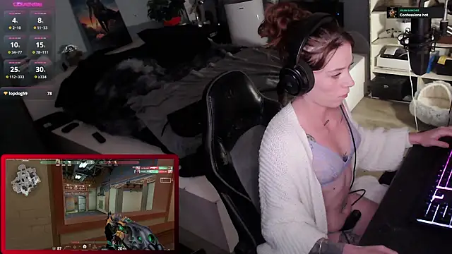 Horny Makima online show from October 19, 2025, 11:24 am