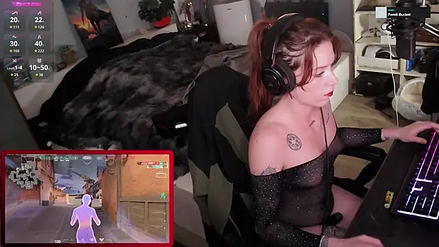 Horny Makima online show from October 12, 2025, 9:32 am