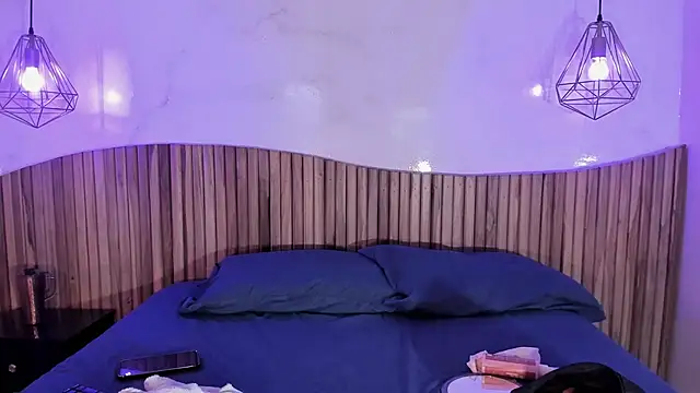 Snapshot of AlissaJoness chatting on February 24, 2026, 11:33 am AlissaJoness online show from February 24, 2026, 11:33 am