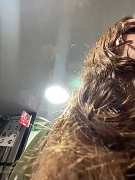 Baby  Otaku online show from December 4, 2025, 12:42 am