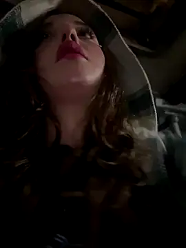 Baby  Otaku online show from November 25, 2025, 11:48 pm