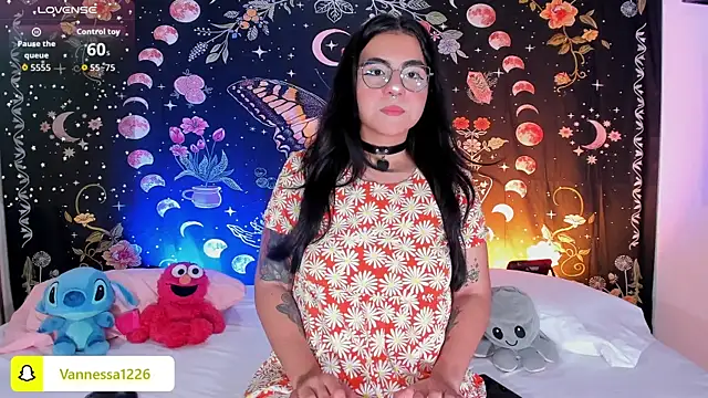 Maddy rosse12 online show from November 25, 2025, 3:23 pm