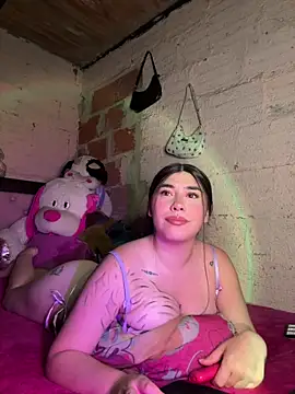 Snapshot of Hell_luna chatting on April 6, 2026, 4:57 am Hell luna online show from April 6, 2026, 4:57 am