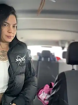 Snapshot of MeekyRich chatting on November 23, 2025, 4:55 am MeekyRich online show from November 23, 2025, 4:55 am