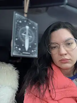 Snapshot of MeekyRich chatting on December 14, 2025, 2:40 am MeekyRich online show from December 14, 2025, 2:40 am