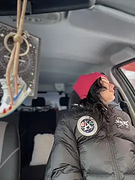 MeekyRich online show from March 16, 2026, 3:14 am