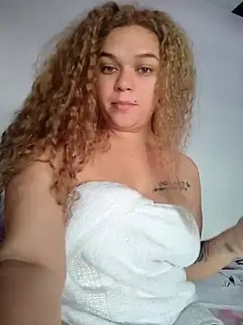 Snapshot of Monserratalexa chatting on February 5, 2026, 8:59 pm Monserratalexa online show from February 5, 2026, 8:59 pm