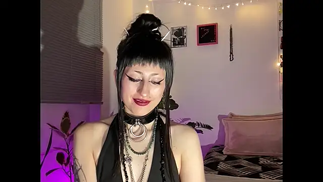ELENA UMBRA online show from April 12, 2026, 2:04 am