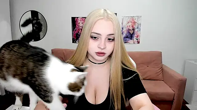 mistress lain online show from April 23, 2026, 9:49 pm