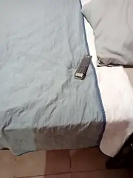 luuiss12 online show from January 11, 2026, 10:27 pm