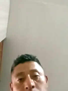 luuiss12 online show from November 16, 2025, 7:07 pm