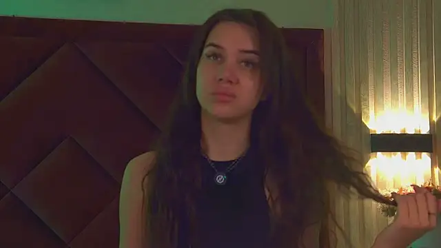 StacyHarland online show from October 7, 2025, 4:13 am