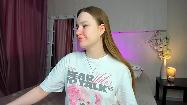 Candy Cansew online show from April 12, 2026, 1:09 am