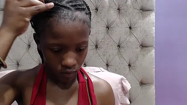 Snapshot of sexykea2002x chatting on October 27, 2025, 5:41 am sexykea2002x online show from October 27, 2025, 5:41 am