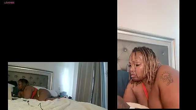 Snapshot of RoyalQueen2u chatting on May 14, 2026, 6:05 pm RoyalQueen2u online show from May 14, 2026, 6:05 pm