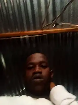 Snapshot of Thenaughtyboy360 chatting on April 29, 2026, 6:28 am Thenaughtyboy360 online show from April 29, 2026, 6:28 am