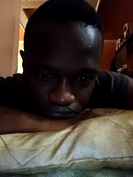 Snapshot of Thenaughtyboy360 chatting on February 12, 2026, 5:29 am Thenaughtyboy360 online show from February 12, 2026, 5:29 am