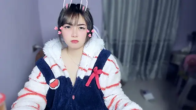 yuki3366 online show from December 5, 2025, 12:04 pm