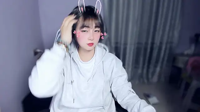 yuki3366 online show from December 1, 2025, 11:55 am