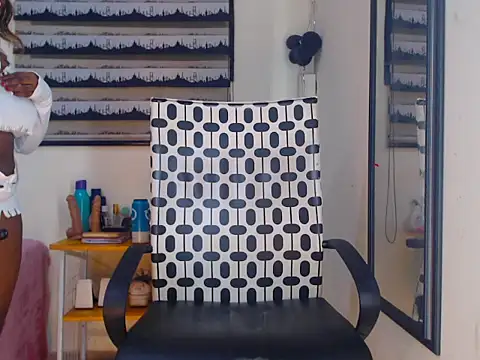 Snapshot of Sexybeast_00 chatting on September 12, 2025, 6:40 pm Sexybeast 00 online show from September 12, 2025, 6:40 pm