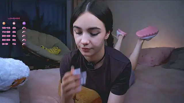 CupSizeGirl online show from September 21, 2025, 4:34 pm