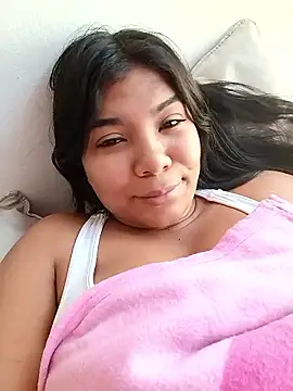 kalifa3210 online show from January 12, 2026, 4:03 pm