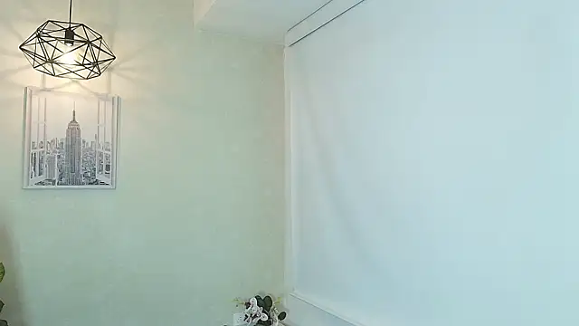  Victoria Collins online show from September 24, 2025, 11:06 am