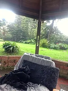 Lunaluxe1001 online show from January 5, 2026, 5:27 pm