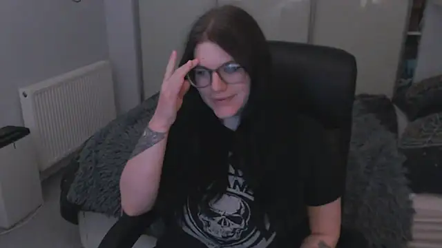 GothSuccubusBabe online show from June 3, 2026, 10:58 pm