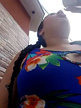 hotCOUPLEPETRA online show from April 27, 2026, 5:55 pm