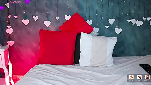 GingerMoon  online show from February 27, 2026, 7:24 pm