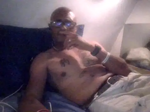 badboy2u2025 online show from June 26, 2026, 2:23 pm