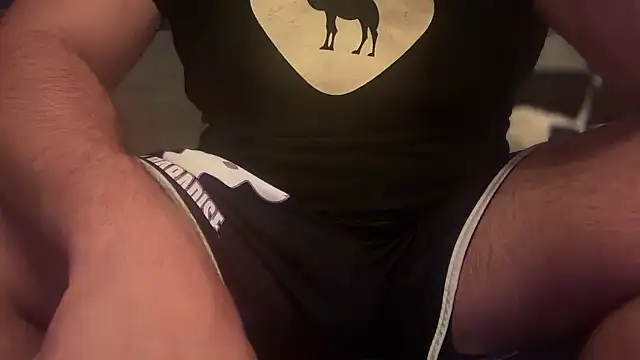 Snapshot of CloudyMuscleBeefy chatting on September 13, 2025, 9:48 pm CloudyMuscleBeefy online show from September 13, 2025, 9:48 pm